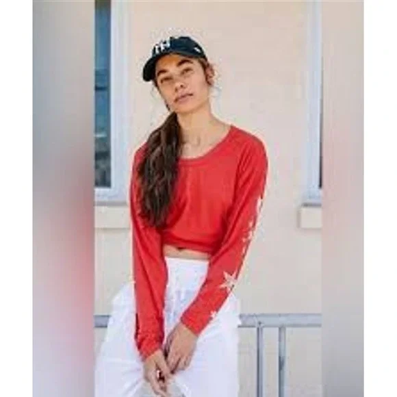 Free People Movement Melrose Star Tee Red White Graphic NWT Womens XS - Picture 1 of 9